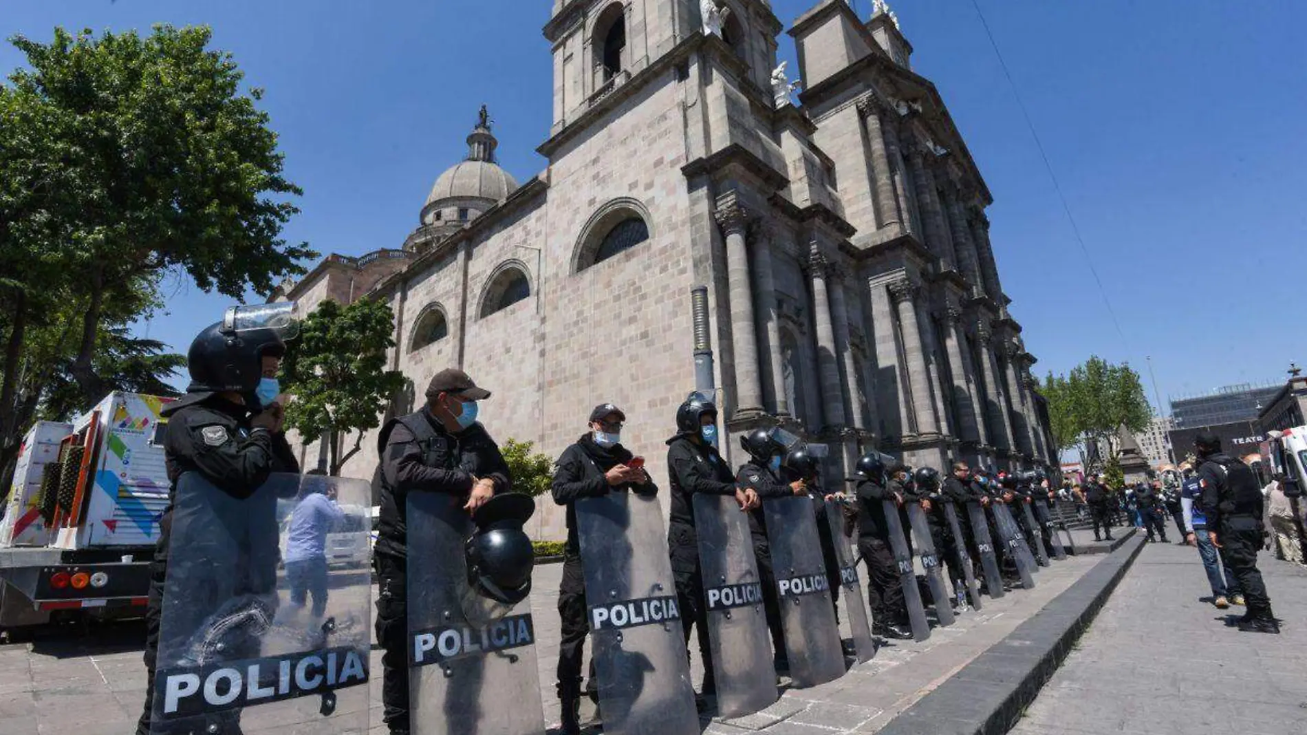 Gobierno de la CDMX ofrece seguridad a recintos religiosos ante alza de robos